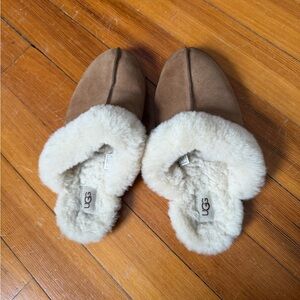 UGG Women's Cozy Brown and Cream Slippers